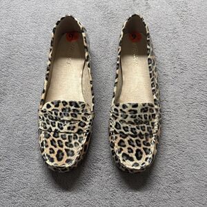 AEROSOLES Women's 9.5 cheetah Loafer Beige Casual Comfort Shoes
